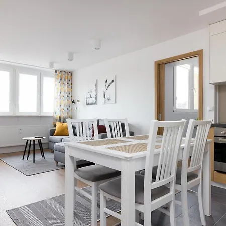 Ochota Homely Apartment Warsaw Exterior photo