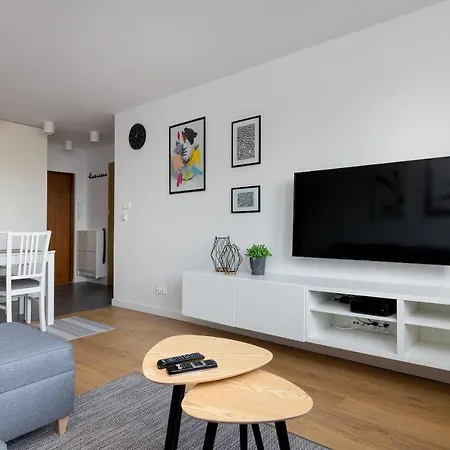 Ochota Homely Apartment Warsaw Exterior photo