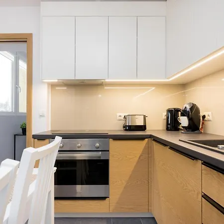 Ochota Homely Apartment Warsaw Exterior photo